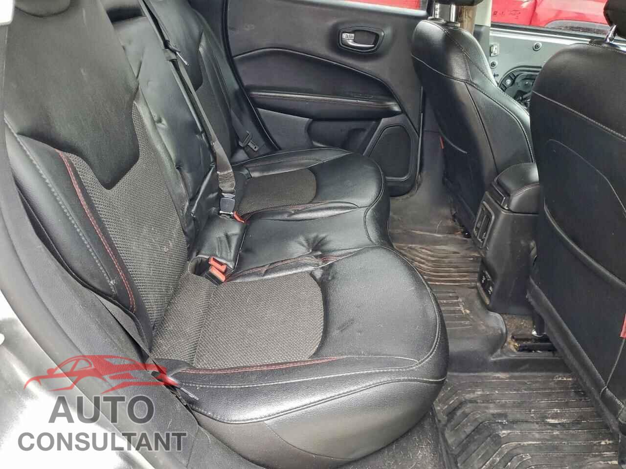 JEEP COMPASS 2020 - 3C4NJDDB0LT196034