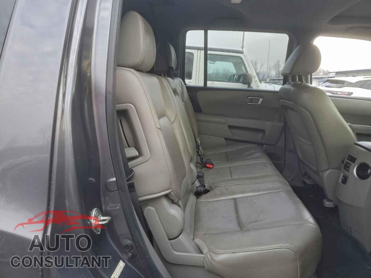 HONDA PILOT 2014 - 5FNYF4H72EB012685