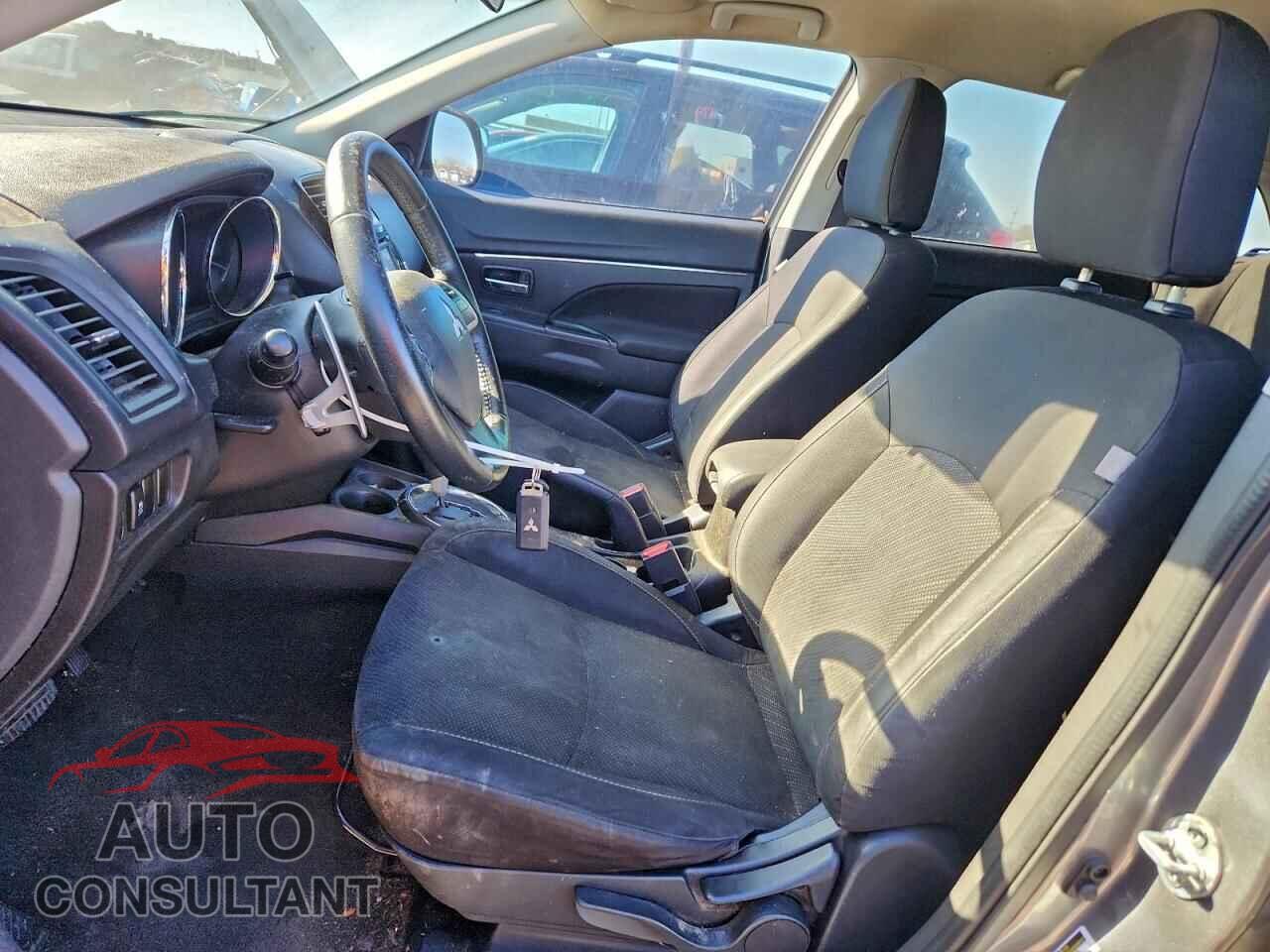 MITSUBISHI OUTLANDER 2015 - 4A4AR4AU3FE009279