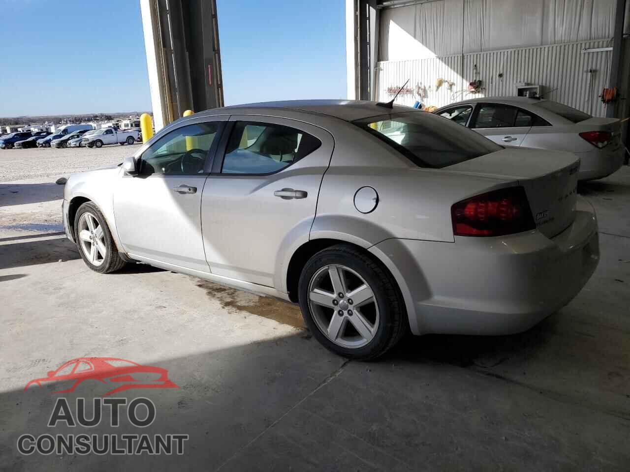 DODGE AVENGER 2011 - 1B3BD1FB0BN590879