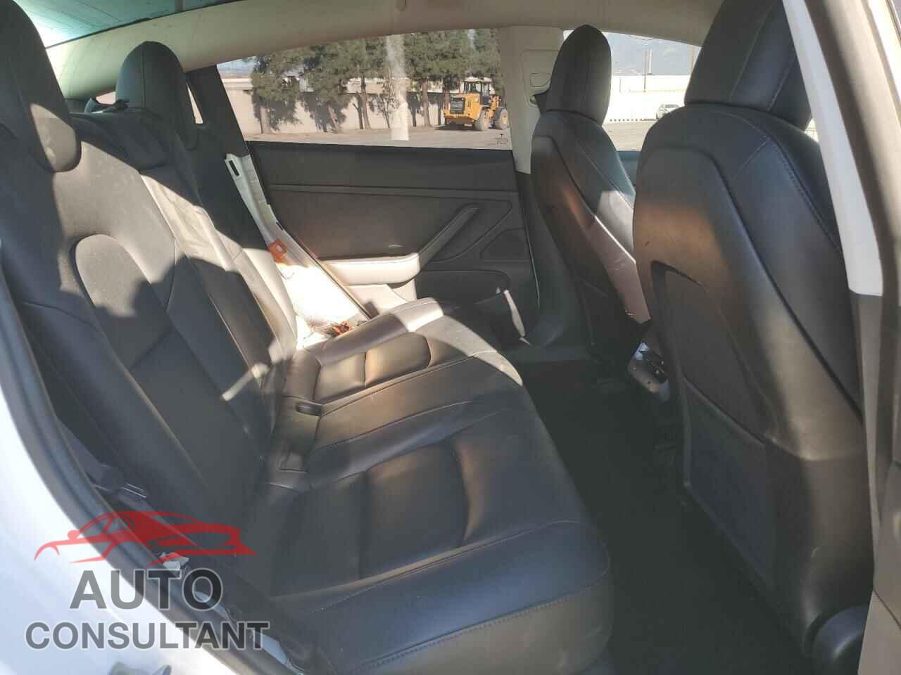 TESLA MODEL 3 2019 - 5YJ3E1EA7KF484663