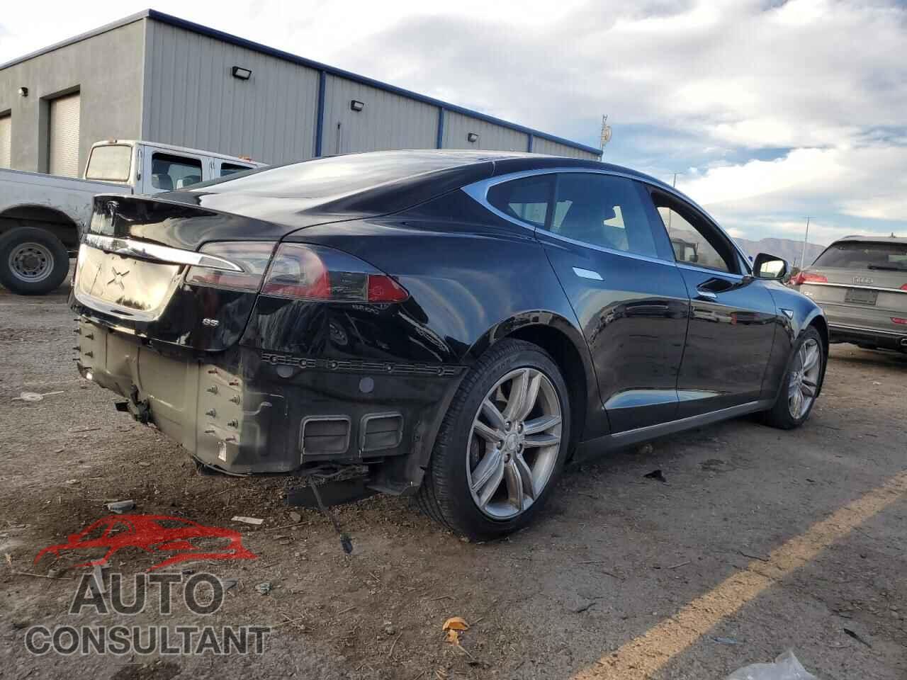 TESLA MODEL S 2015 - 5YJSA1H1XFF083987