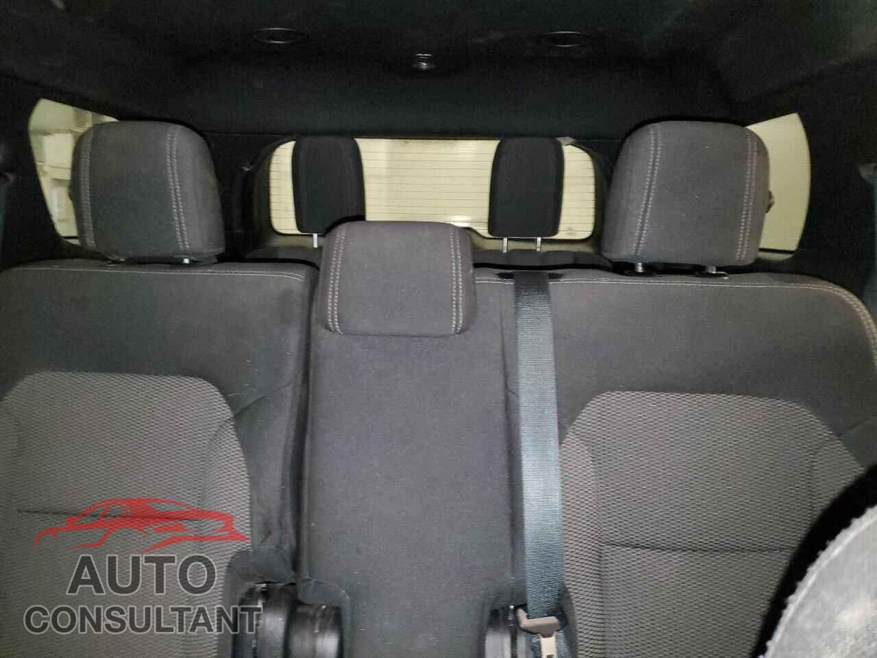FORD EXPLORER 2017 - 1FM5K8D88HGA14399