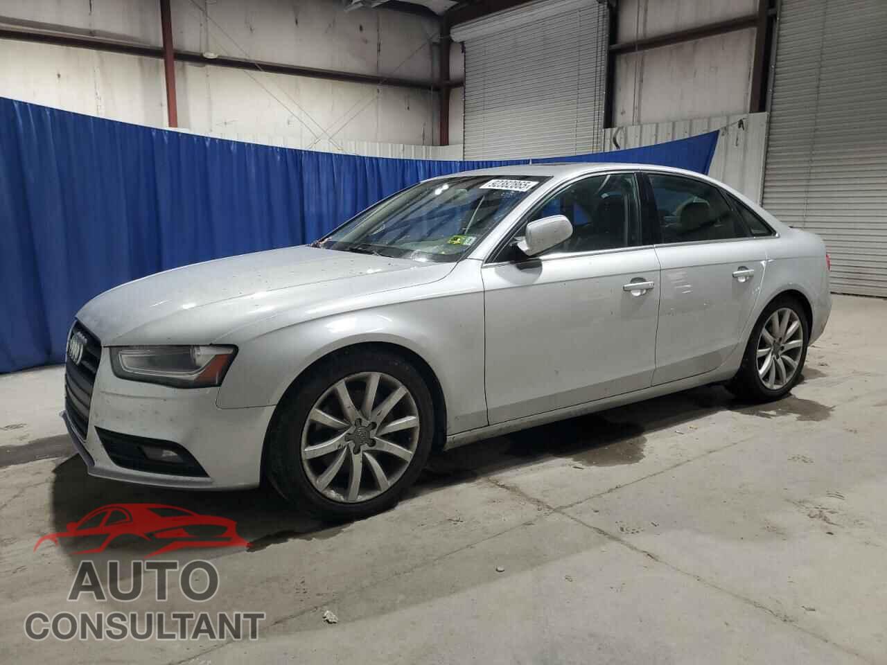 AUDI A4 2013 - WAUFFAFL5DN005393
