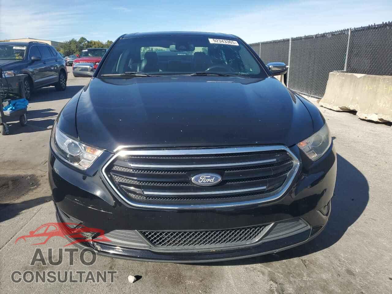 FORD TAURUS 2017 - 1FAHP2F88HG109855
