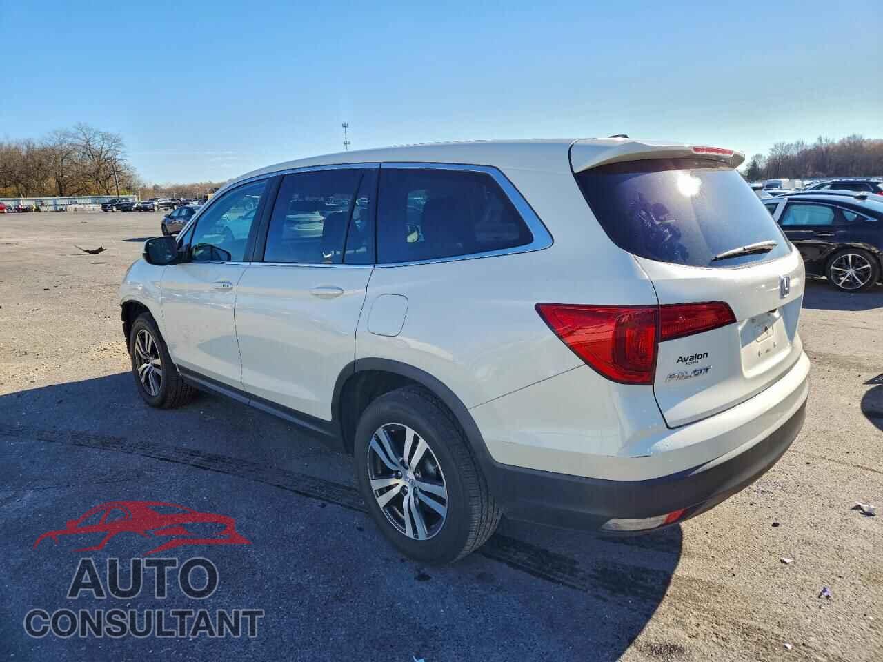 HONDA PILOT 2017 - 5FNYF6H79HB039284