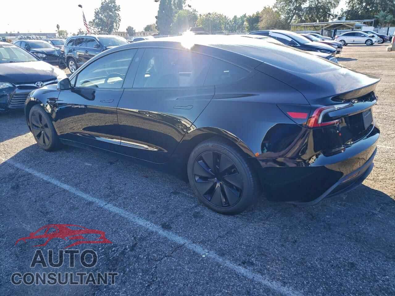 TESLA MODEL 3 2024 - 5YJ3E1EA3RF821338