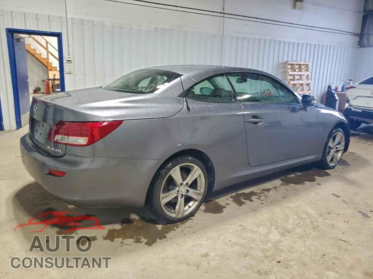 LEXUS IS 2012 - JTHFE2C26C2508548