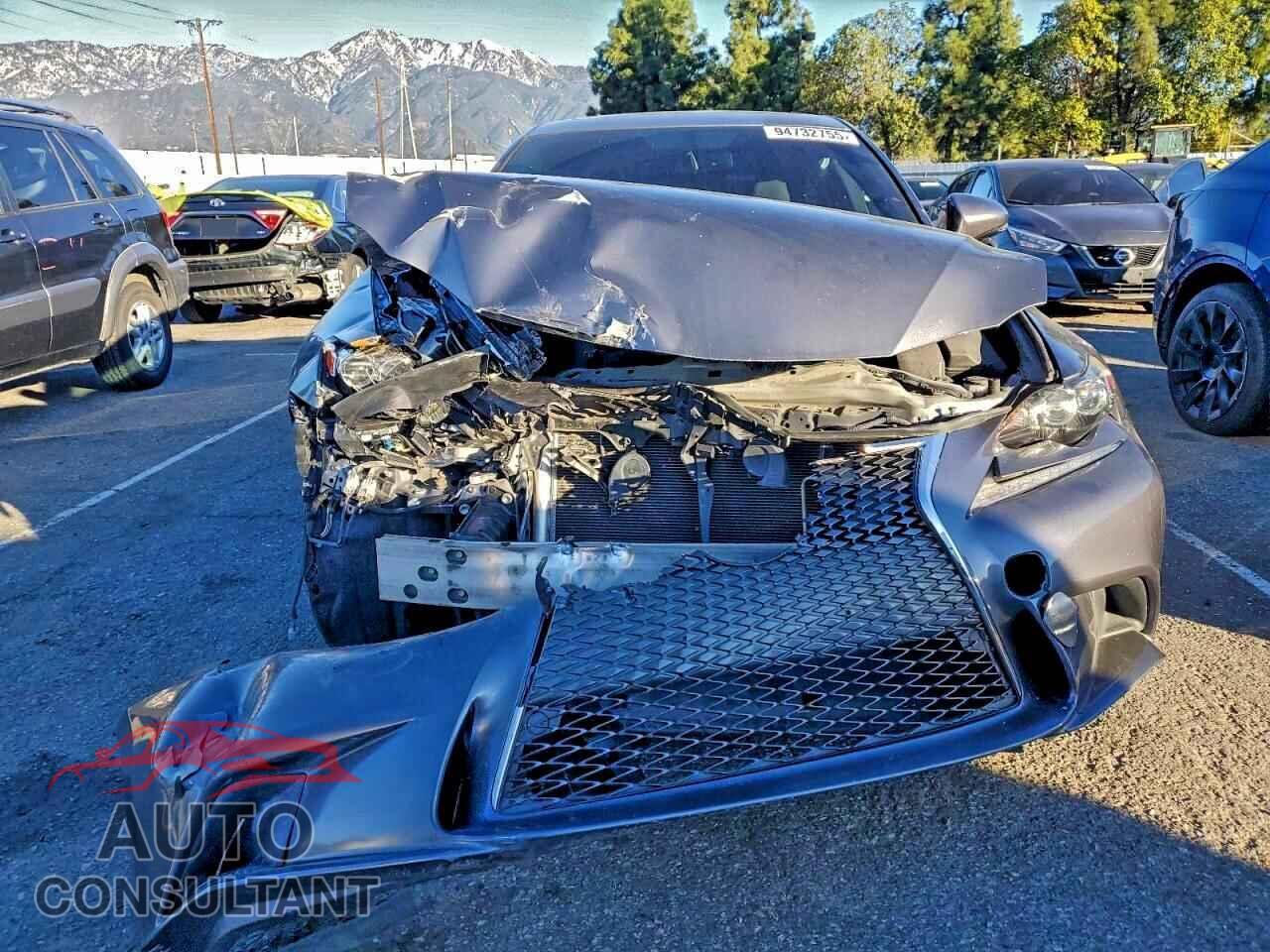 LEXUS IS 2015 - JTHBF1D22F5061479