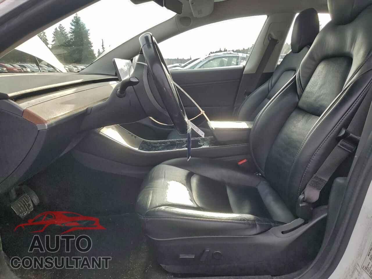 TESLA MODEL 3 2018 - 5YJ3E1EB4JF094854