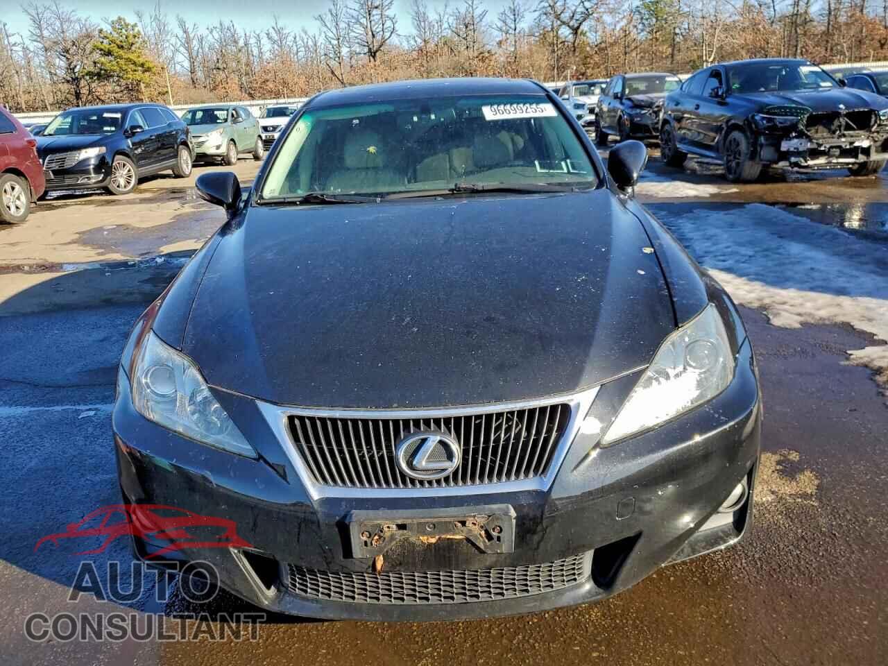 LEXUS IS 2011 - JTHCF5C22B2034968