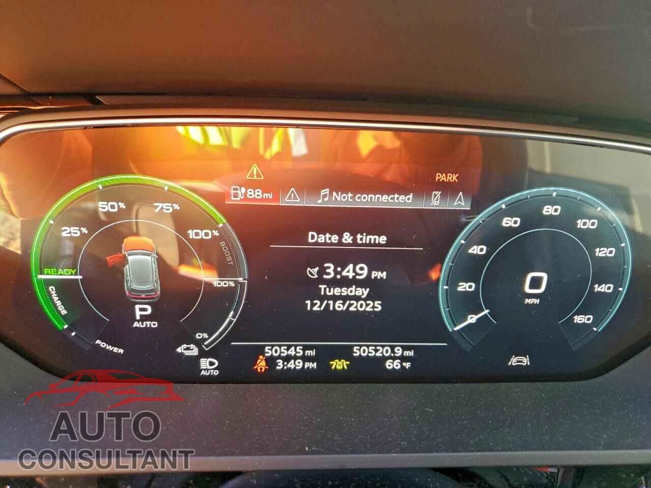 AUDI E-TRON 2019 - WA1VAAGE3KB021632