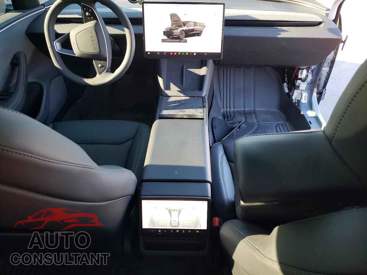 TESLA MODEL 3 2025 - 5YJ3E1EA5SF034459