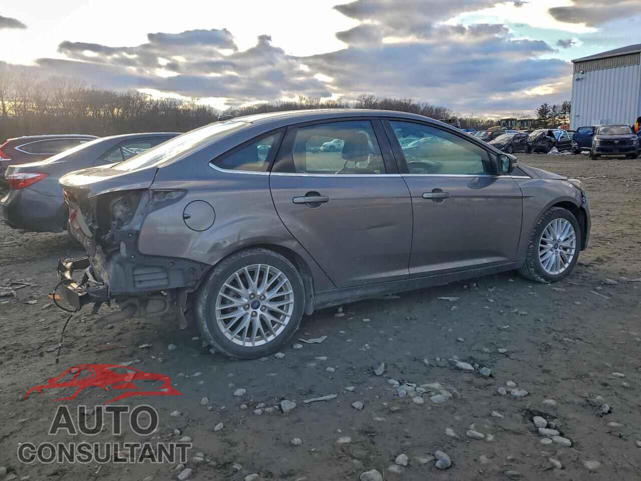 FORD FOCUS 2012 - 1FAHP3H25CL377468