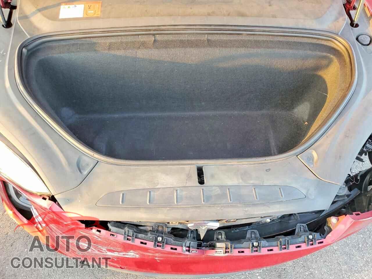 TESLA MODEL X 2016 - 5YJXCAE25GF004045