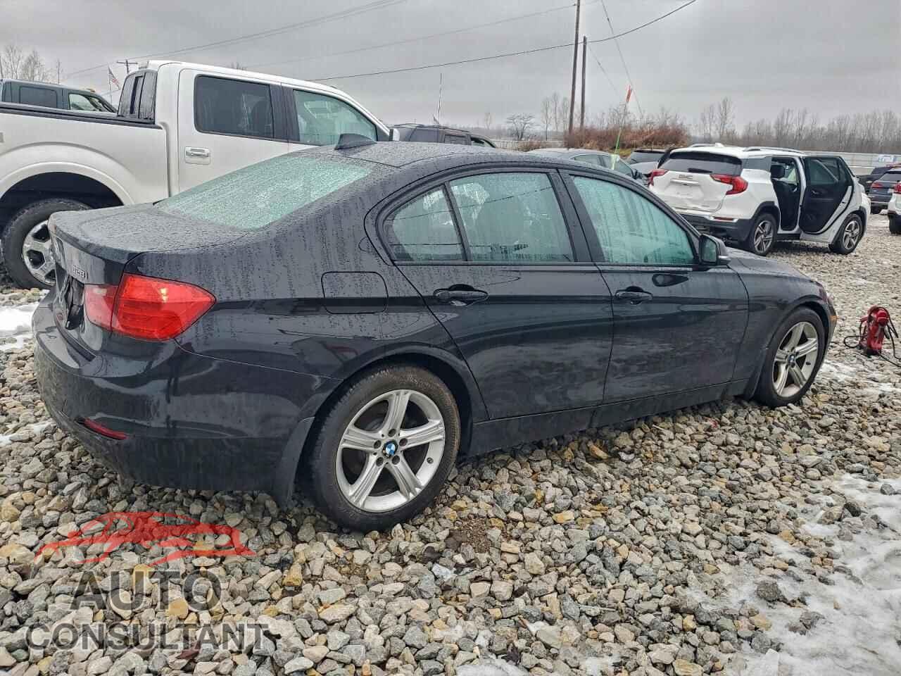 BMW 3 SERIES 2013 - WBA3B3G54DNR80672