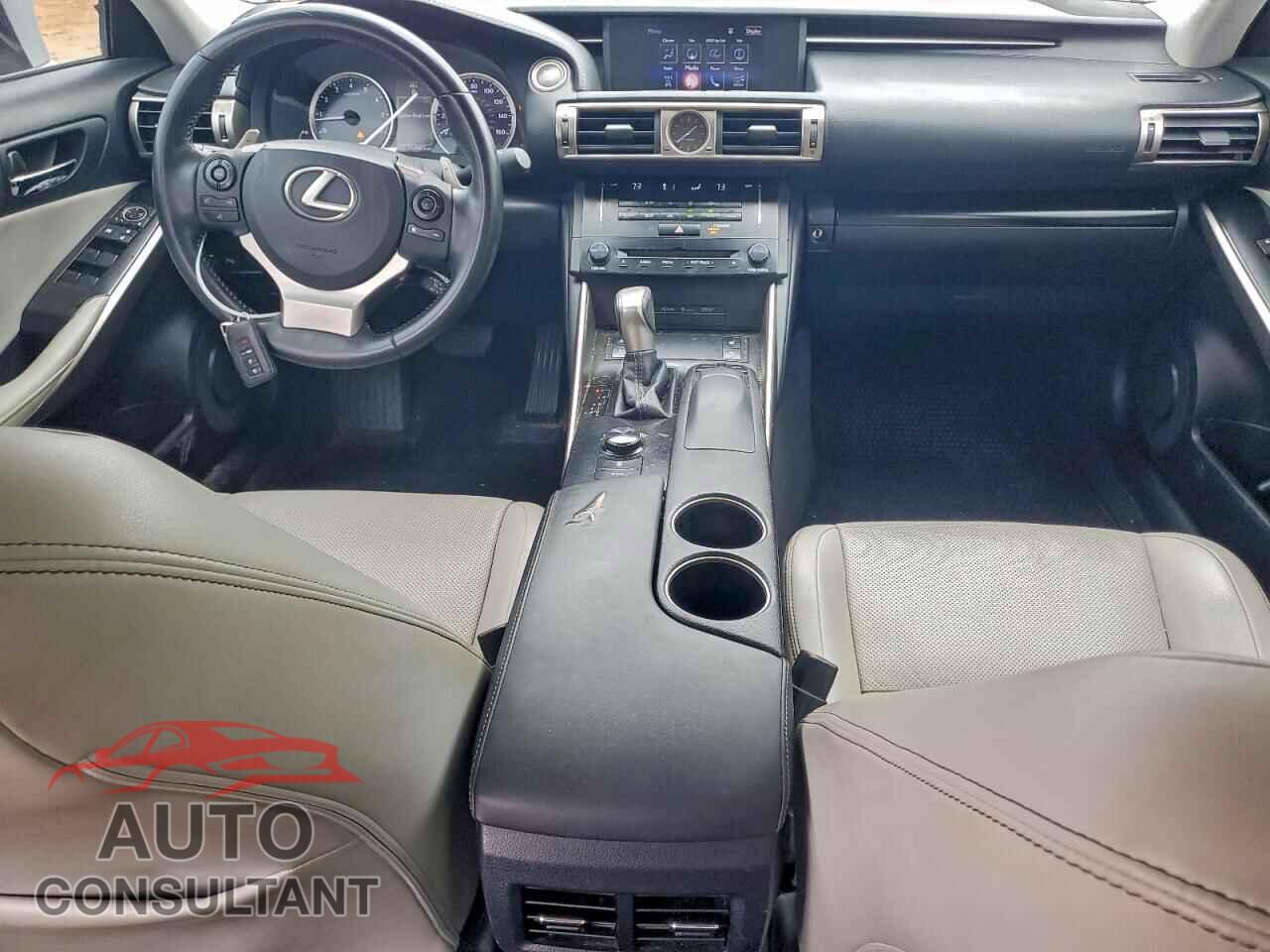 LEXUS IS 2014 - JTHBE1D27E5002882