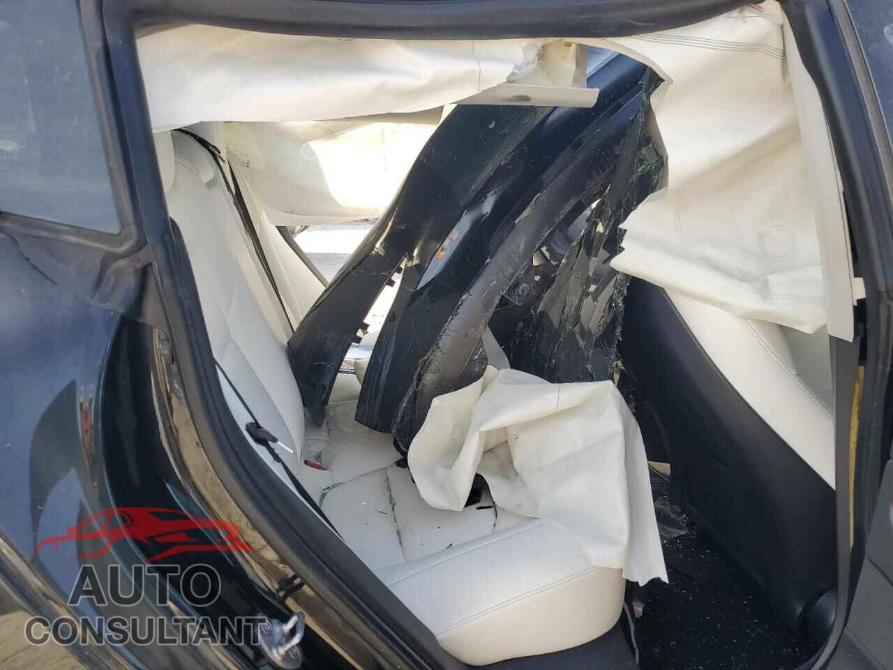 TESLA MODEL 3 2021 - 5YJ3E1EA2MF853836