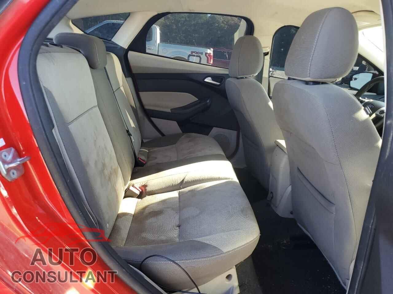 FORD FOCUS 2014 - 1FADP3K20EL378280