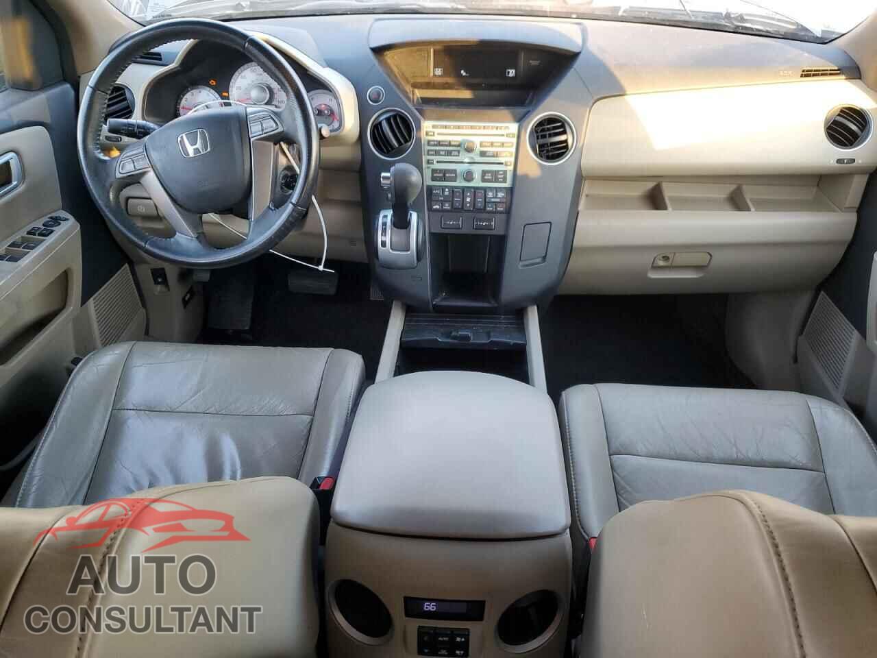 HONDA PILOT 2010 - 5FNYF3H60AB020991