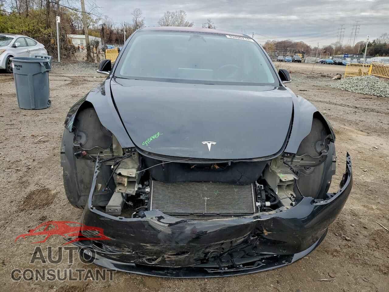TESLA MODEL 3 2018 - 5YJ3E1EA4JF014024
