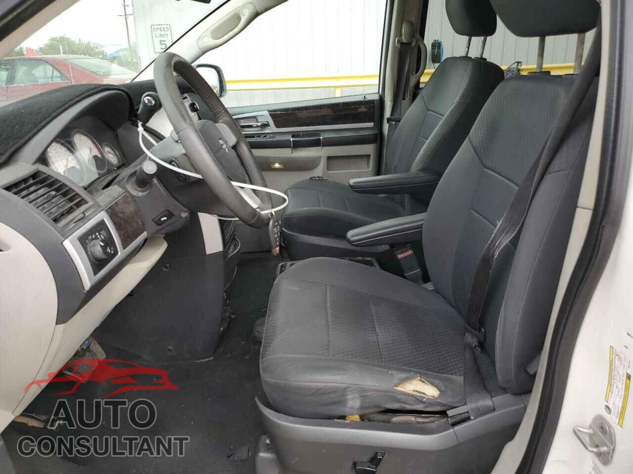 DODGE CARAVAN 2010 - 2D4RN5D10AR261261