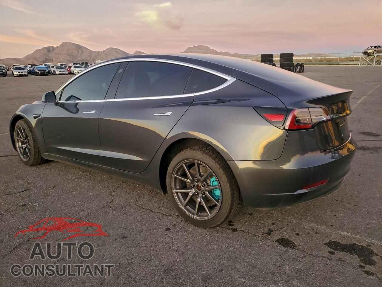 TESLA MODEL 3 2018 - 5YJ3E1EA9JF045253