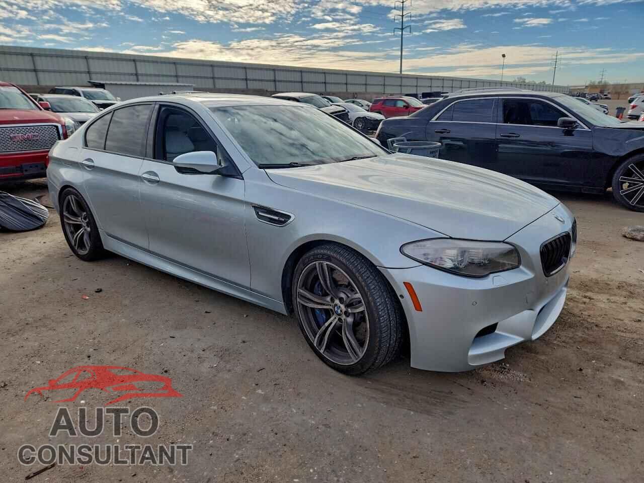 BMW M5 2013 - WBSFV9C55DD096674