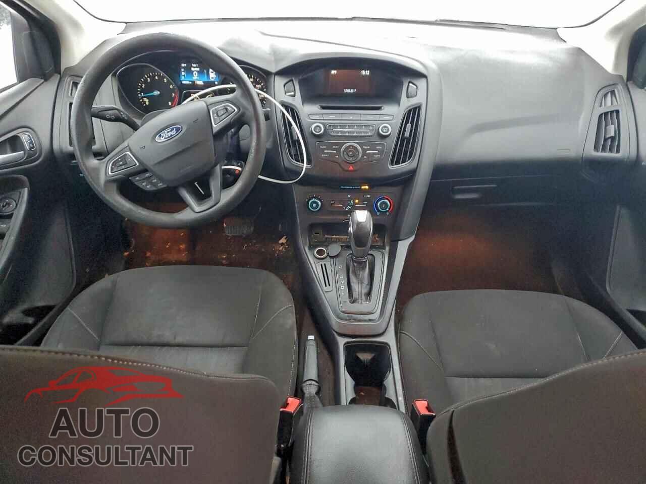 FORD FOCUS 2015 - 1FADP3F25FL289526