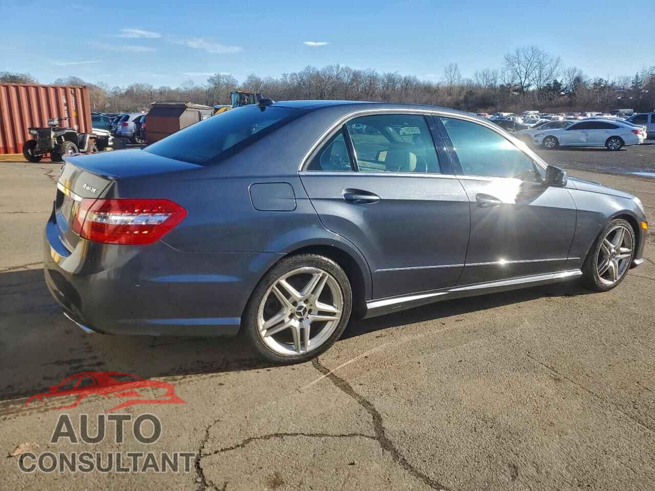 MERCEDES-BENZ E-CLASS 2011 - WDDHF8HB6BA349947