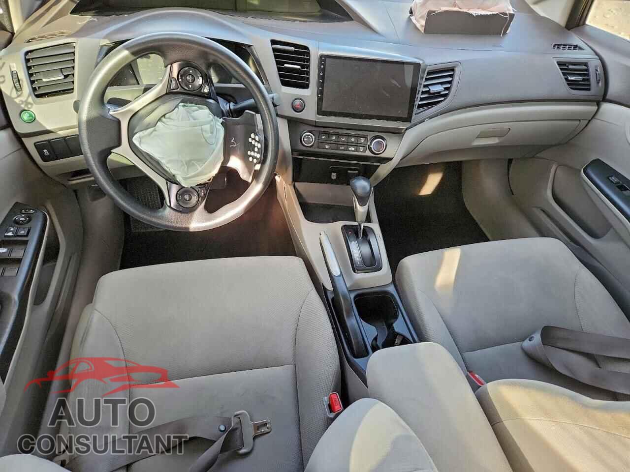HONDA CIVIC 2012 - 2HGFB2F55CH597327