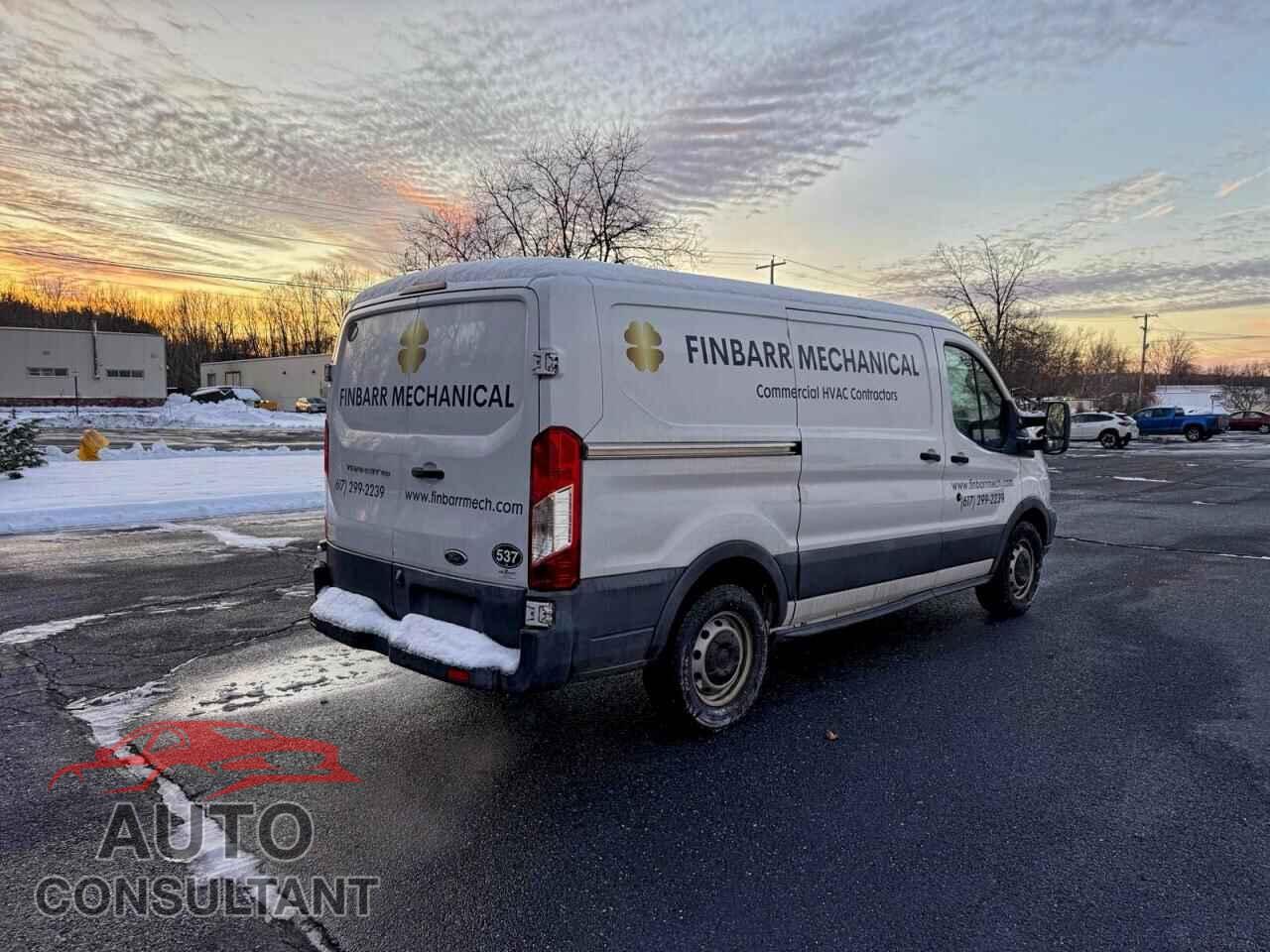 FORD TRANSIT 2015 - 1FTNE1YM4FKB00880
