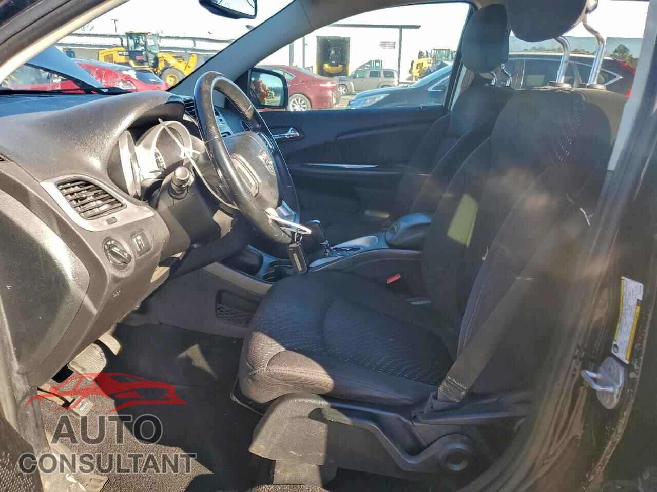 DODGE JOURNEY 2015 - 3C4PDCBB3FT644705