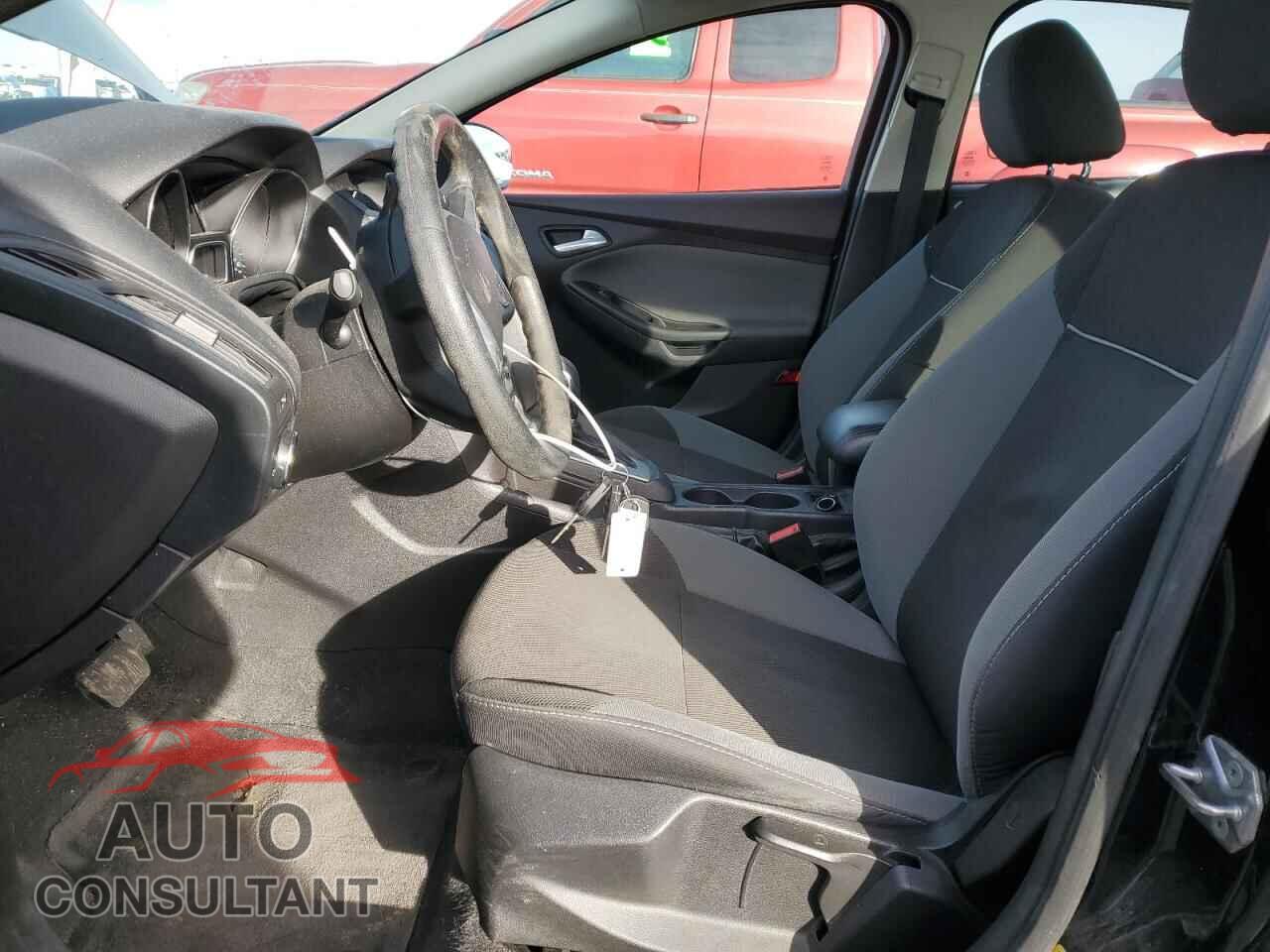 FORD FOCUS 2014 - 1FADP3F23EL392104
