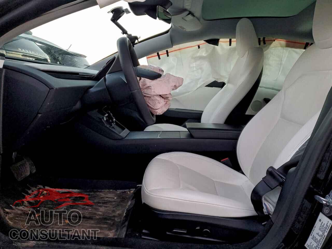 TESLA MODEL 3 2025 - 5YJ3E1EA1SF905583