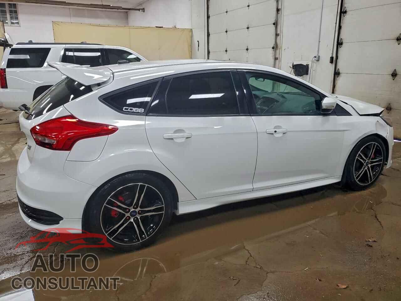 FORD FOCUS 2016 - 1FADP3L95GL305291