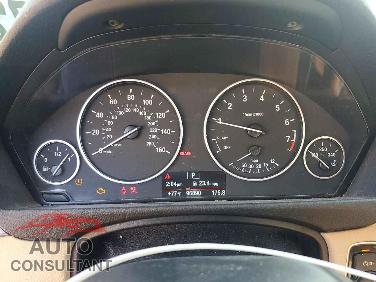 BMW 3 SERIES 2015 - WBA3A5C53FF610041