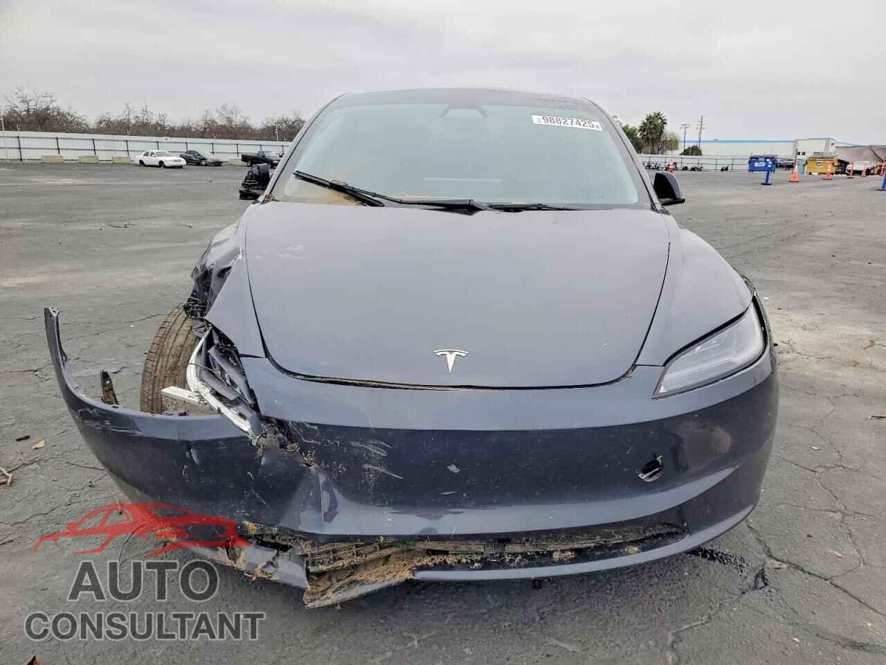 TESLA MODEL 3 2024 - 5YJ3E1EA5RF845124