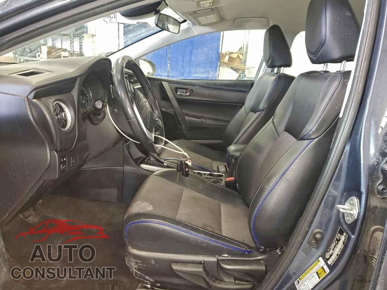 TOYOTA COROLLA 2018 - 2T1BURHE2JC111478