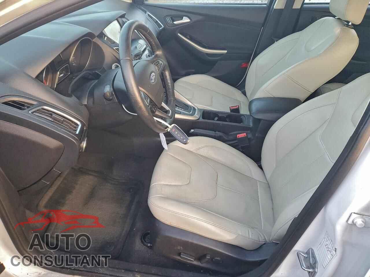 FORD FOCUS 2018 - 1FADP3J20JL324909