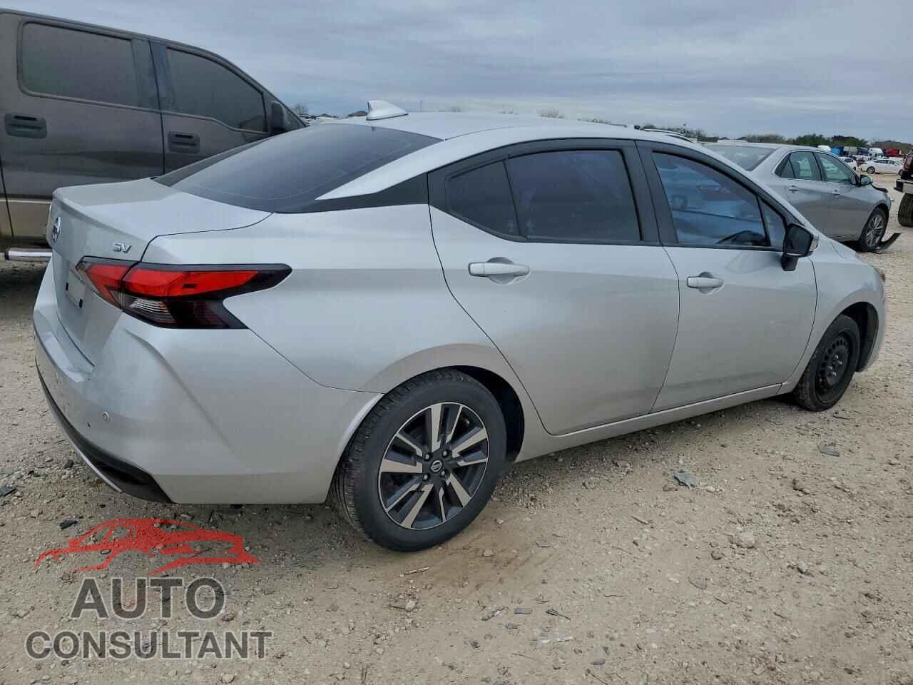 NISSAN VERSA 2021 - 3N1CN8EV0ML841121