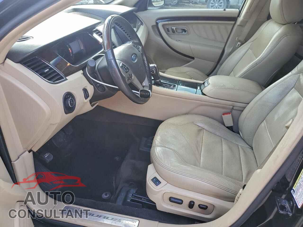 FORD TAURUS 2013 - 1FAHP2F82DG121820
