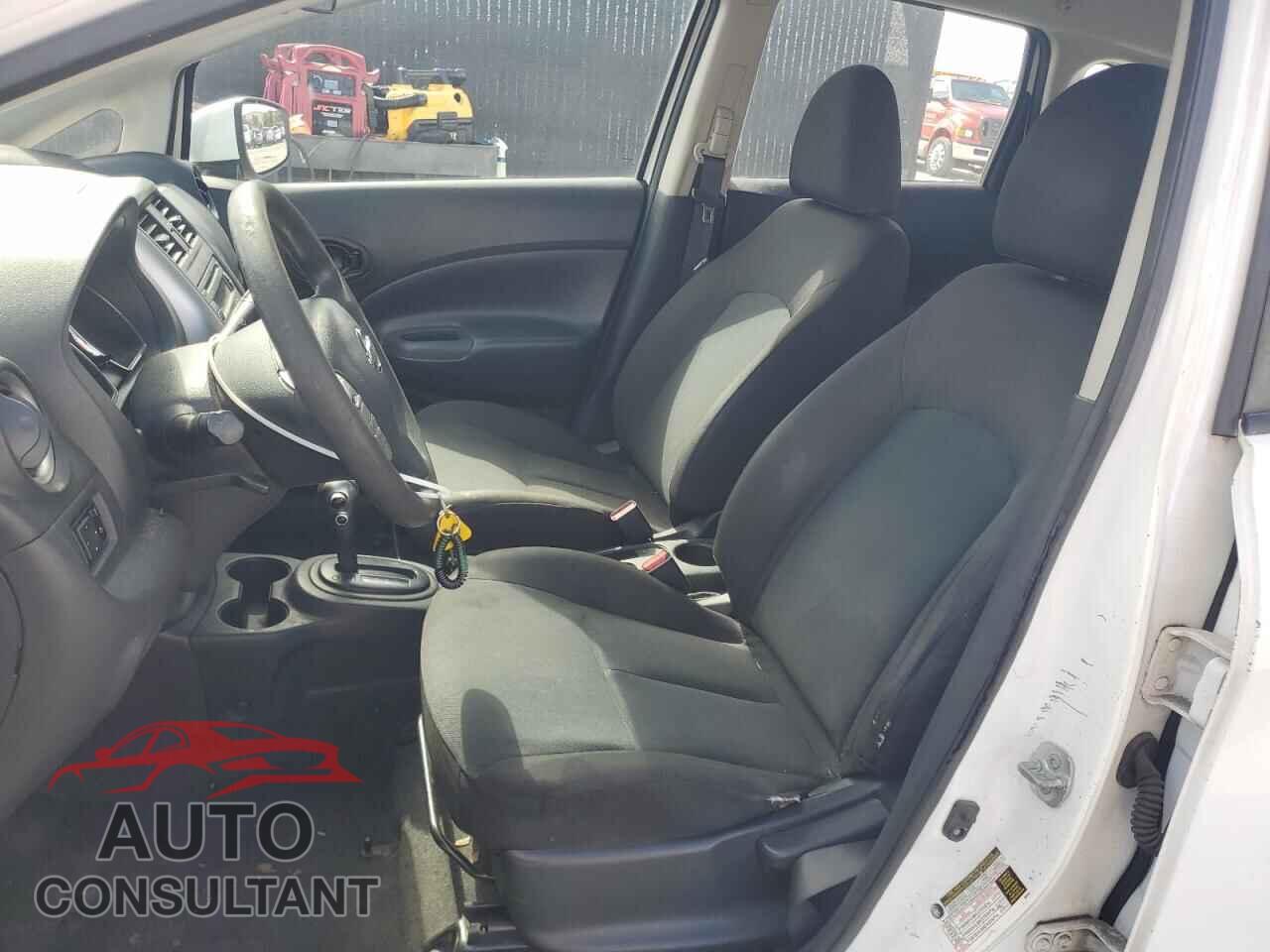 NISSAN VERSA 2017 - 3N1CE2CP4HL367312