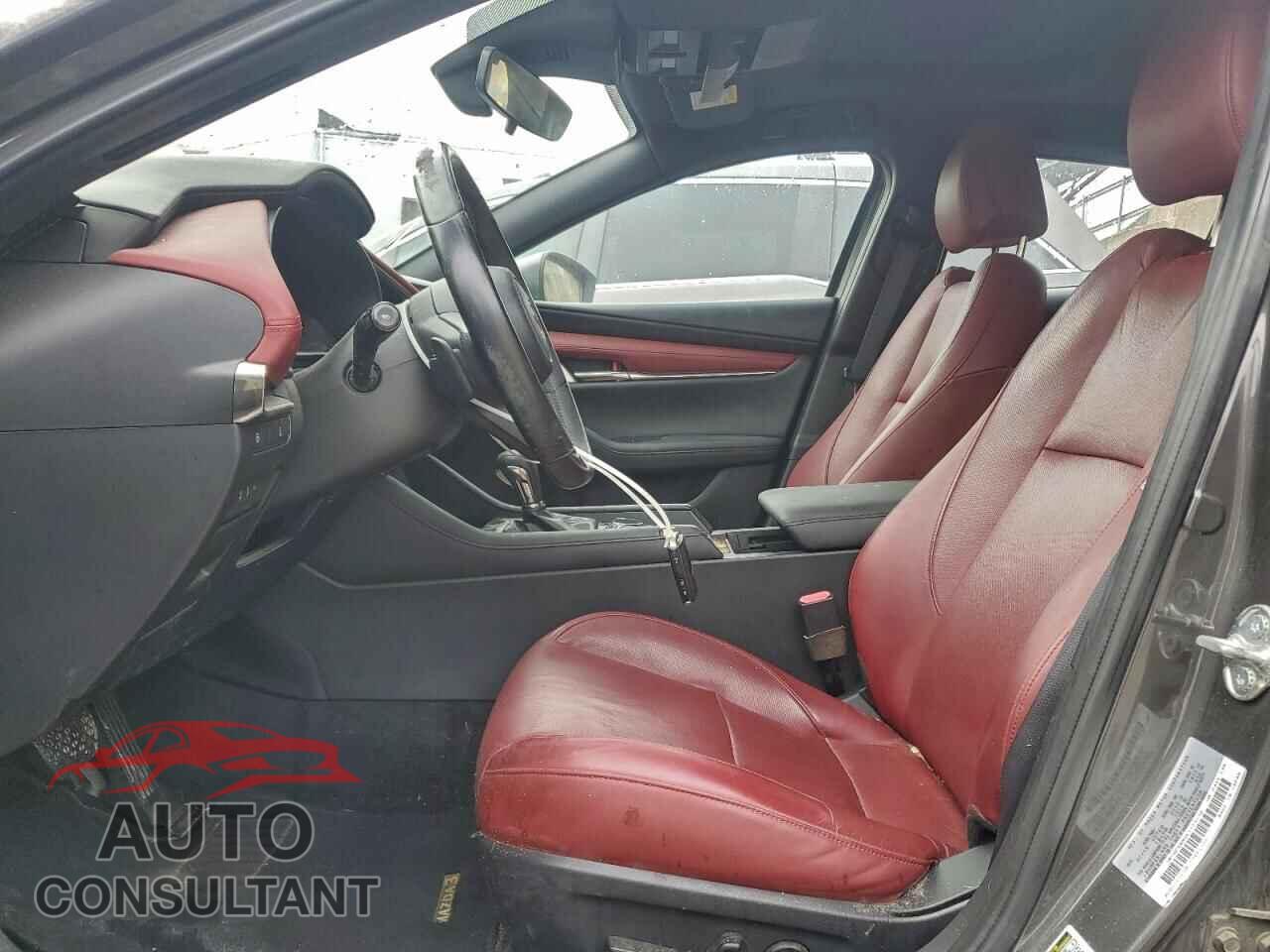 MAZDA 3 2019 - JM1BPANM9K1119538