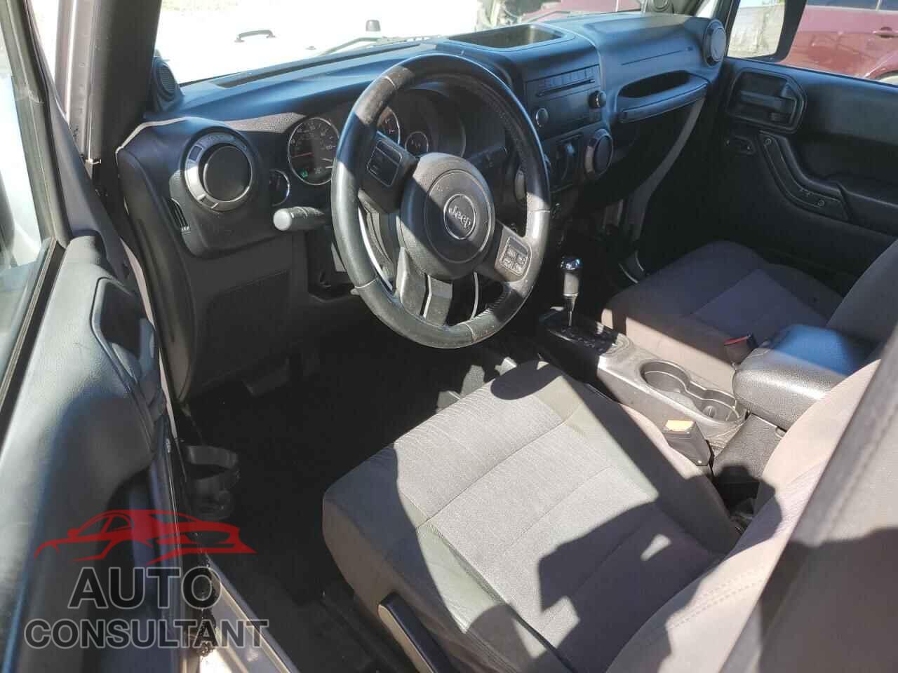 JEEP WRANGLER 2011 - 1J4AA2D16BL587493