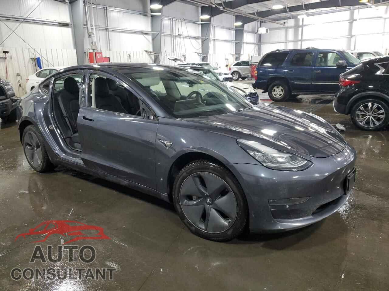 TESLA MODEL 3 2018 - 5YJ3E1EB0JF103758
