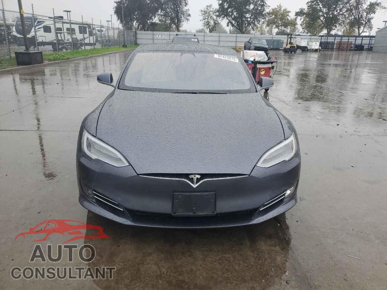 TESLA MODEL S 2021 - 5YJSA1E22MF425832