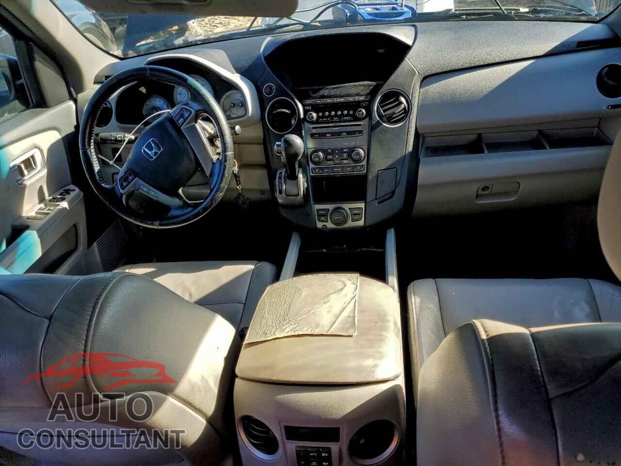 HONDA PILOT 2013 - 5FNYF4H64DB026903