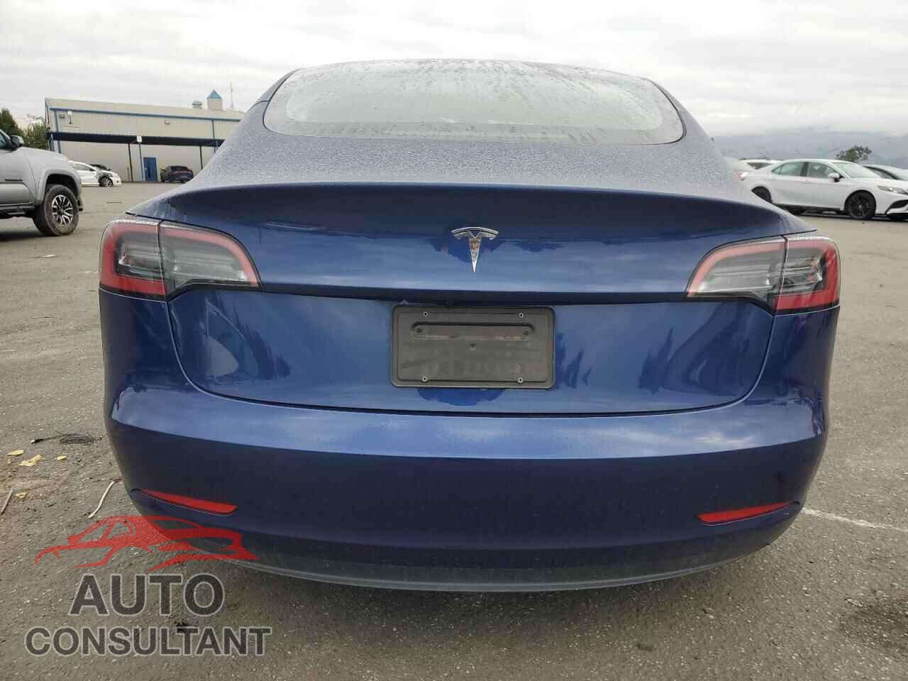 TESLA MODEL 3 2023 - 5YJ3E1EA7PF668329