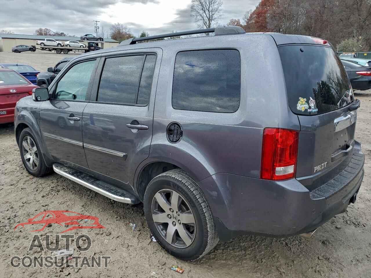 HONDA PILOT 2015 - 5FNYF3H96FB001380
